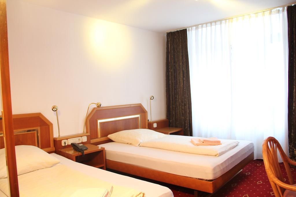 Wali'S Hotel Bielefeld Dış mekan fotoğraf