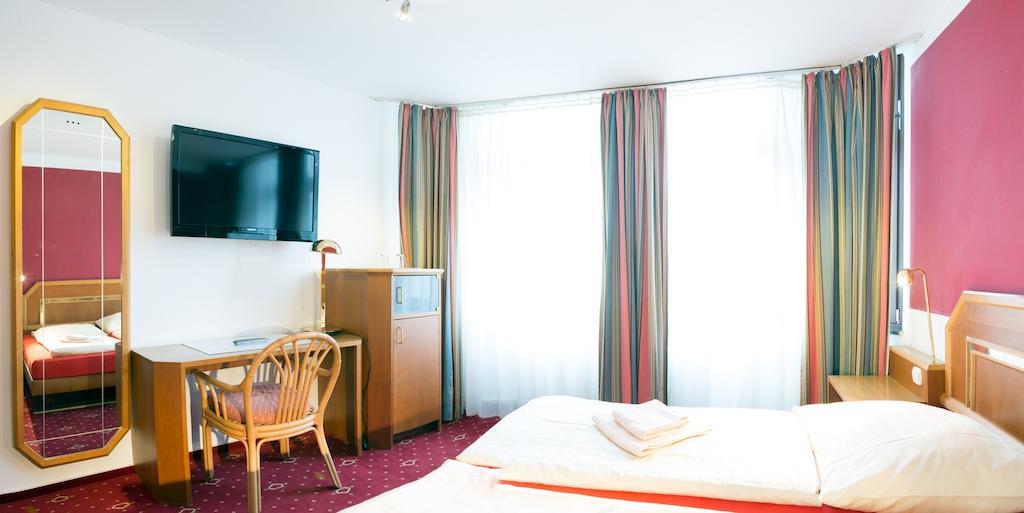 Wali'S Hotel Bielefeld Dış mekan fotoğraf