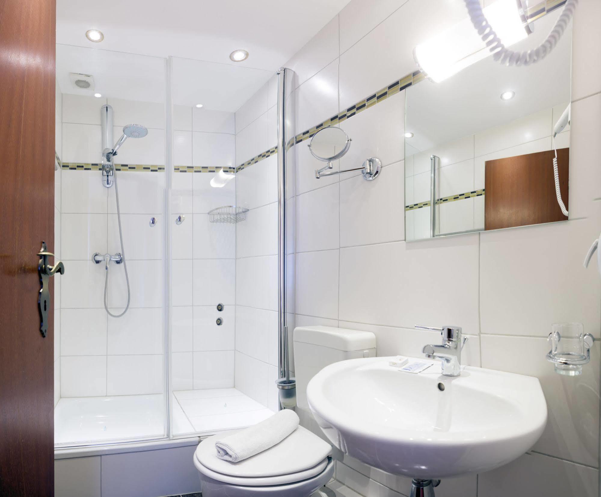 Wali'S Hotel Bielefeld Dış mekan fotoğraf