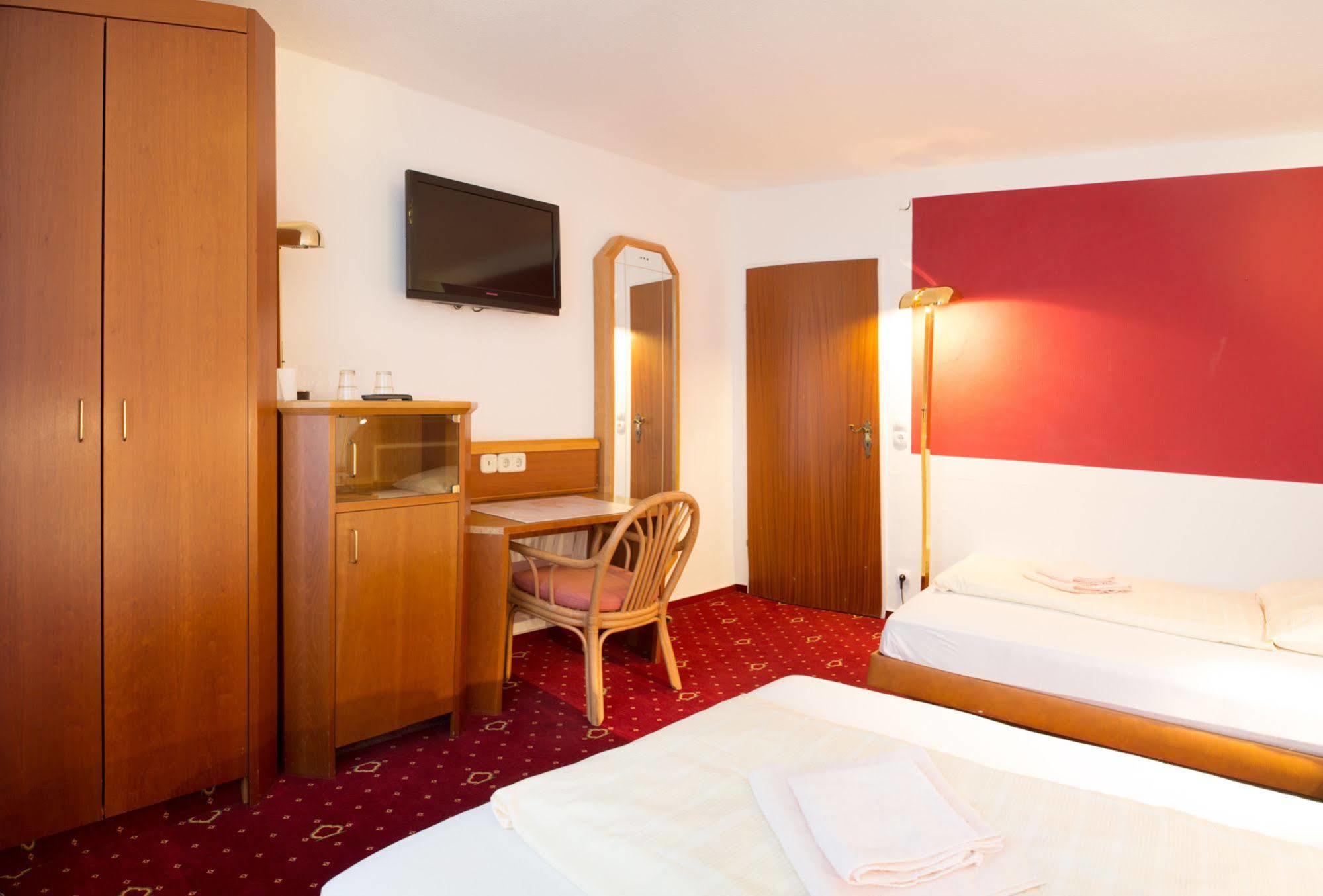 Wali'S Hotel Bielefeld Dış mekan fotoğraf